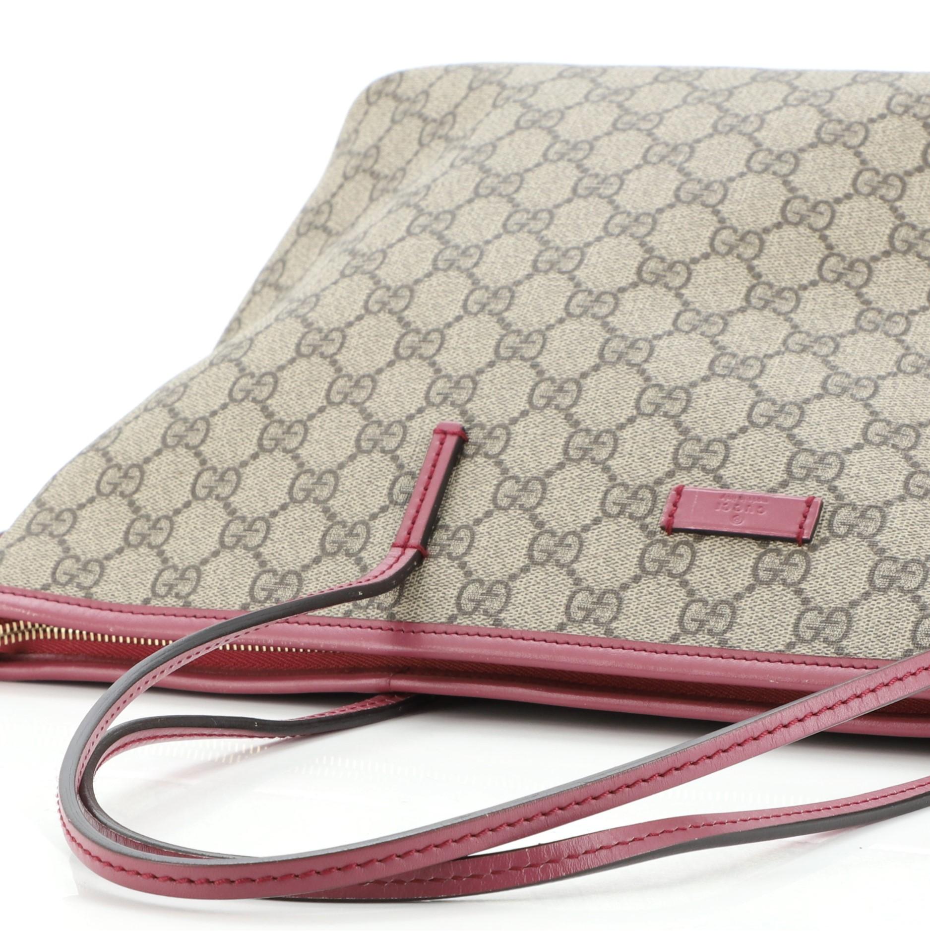 Gucci Umwandelbare Tragetasche GG aus beschichtetem Segeltuch mit Reißverschluss groß 1