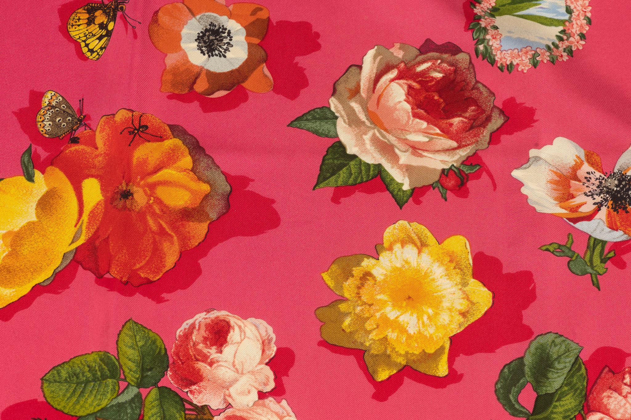 Gucci Coral Flowers Silk Scarf For Sale 1