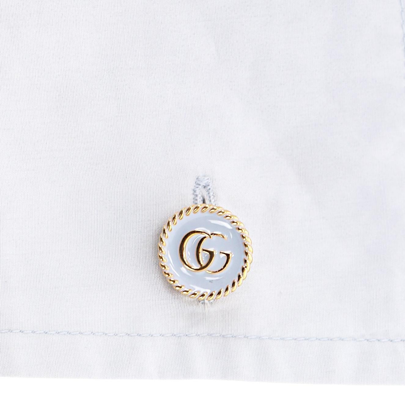 Gucci - Chemise en coton avec boutons en émail portant le logo 'GG Pour femmes en vente