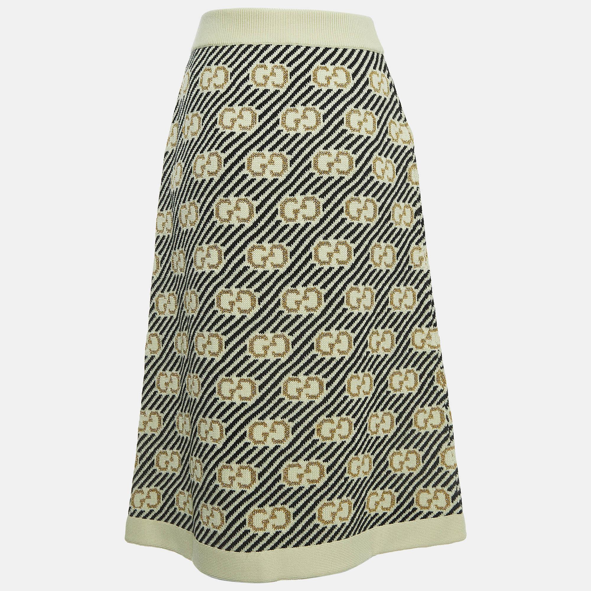 This lovely skirt is beautifully stitched from fine fabric. The comfy designer skirt has a flattering silhouette. Pair it with a simple top and strappy heels for a chic look.

Includes: Gucci Hanger, Gucci Plastic Zip Bag, Shopping Bag