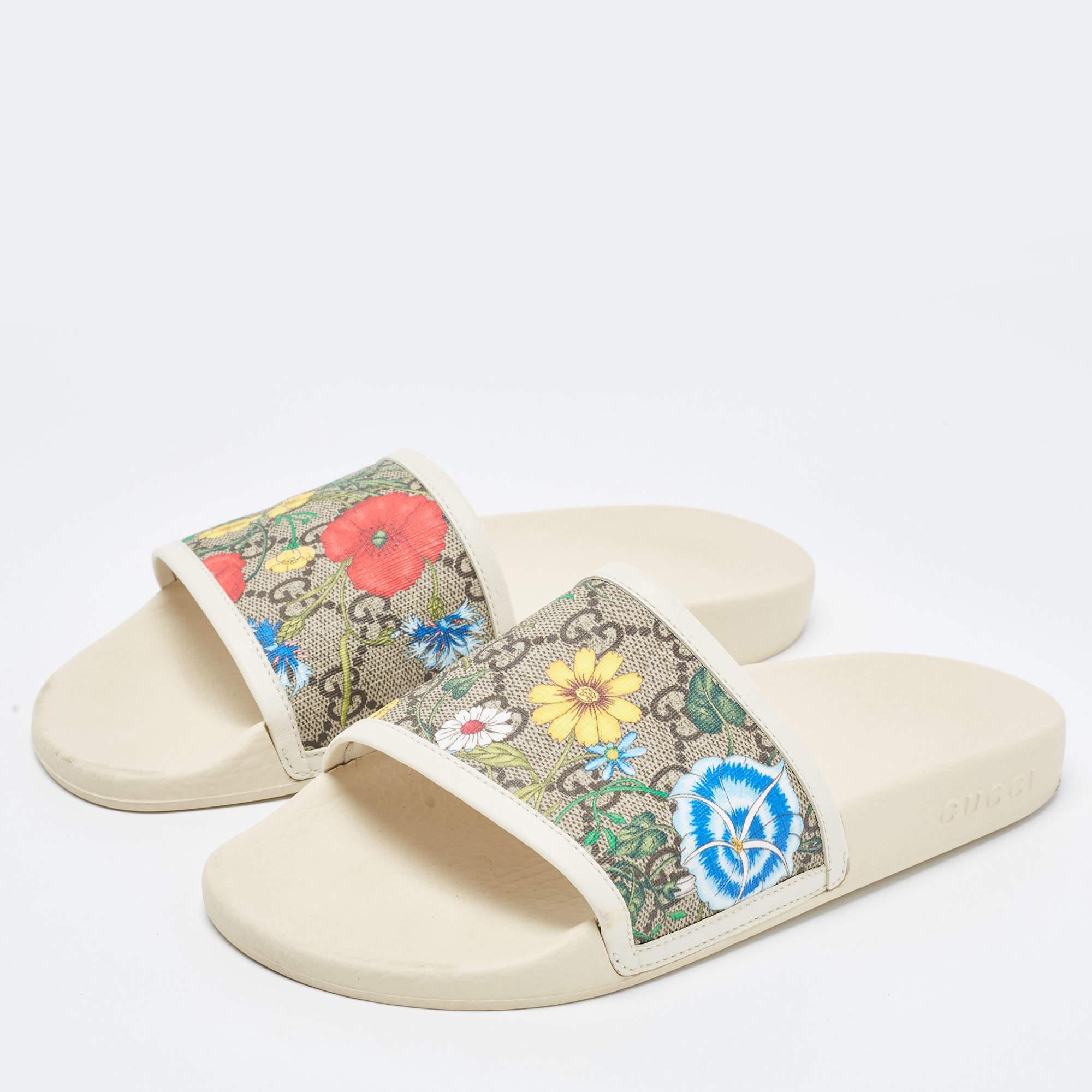 Women's Gucci Cream/Brown GG Supreme Canvas Blooms Flat Slides  For Sale