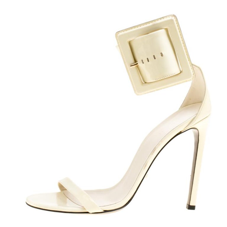 Gucci Cream Buckled Patent Leather Sandals Size 39 For Sale at 1stDibs