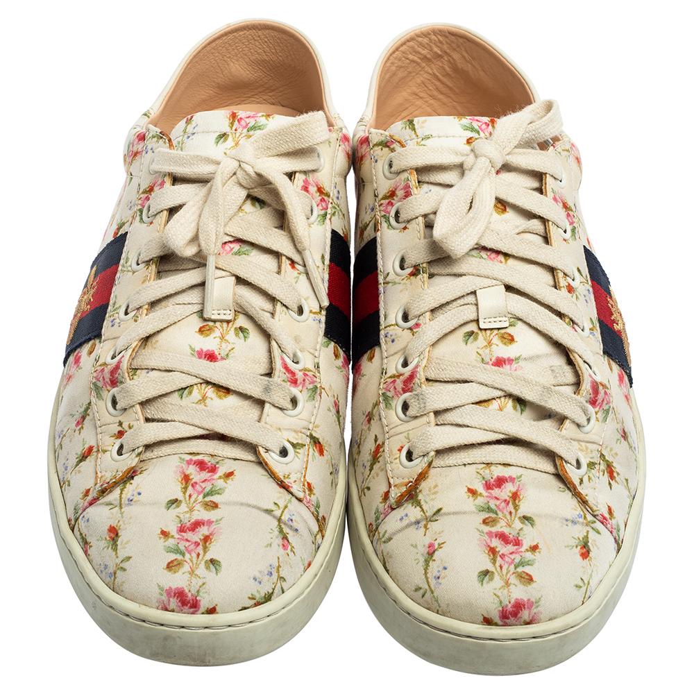 Gucci Cream Canvas And Leather Ace Low Top Sneakers Size 41 In Good Condition In Dubai, Al Qouz 2