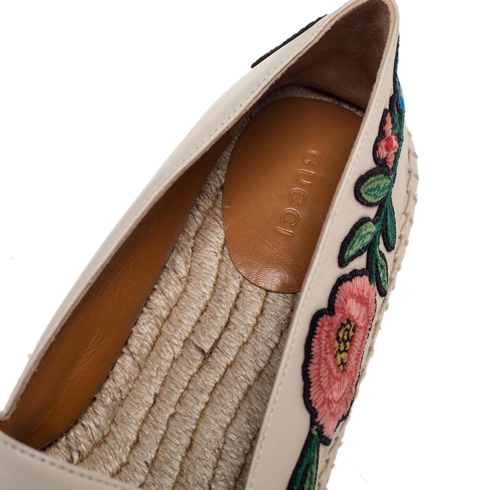 gucci embroidered flats