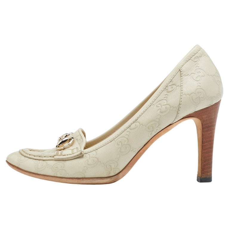 Gucci Cream Guccissima Leather Horsebit Loafer Pumps Size 37 For Sale at  1stDibs