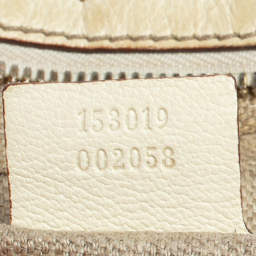 Gucci Cremefarbene Umhängetasche aus Leder mit Pferdegebissprägung 9
