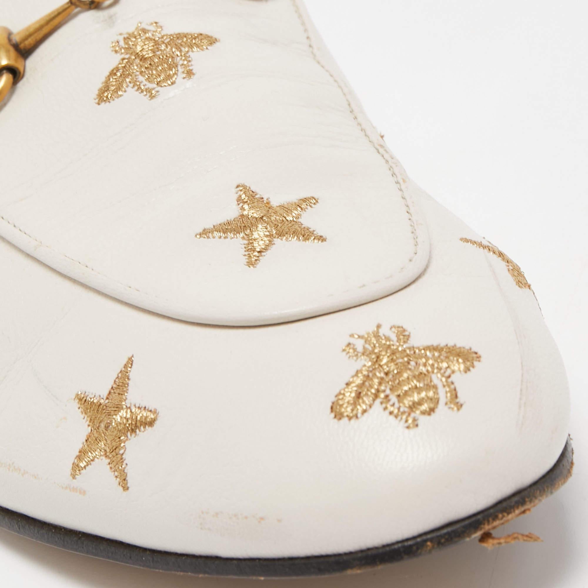  Gucci - Mules plates en cuir crème brodées d'abeilles et d'étoiles Princetown, taille 39,5 Unisexe 