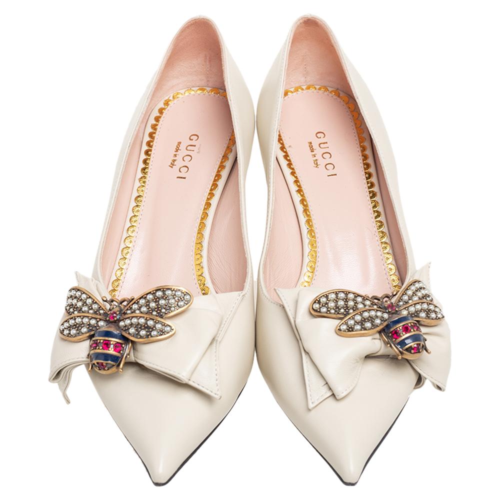 Beige Gucci Cream Leather Embellished Bow Queen Margaret Pumps Size 36.5