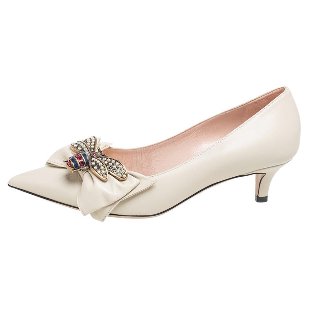 Gucci Cream Leather Embellished Bow Queen Margaret Pumps Size 36.5