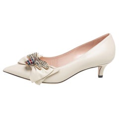 Gucci Cream Leather Embellished Bow Queen Margaret Pumps Size 36.5