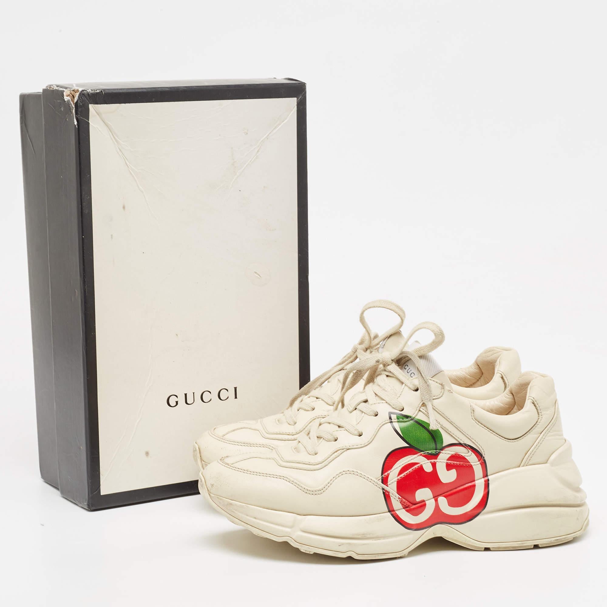 Gucci Cream Leather GG Apple Rhyton Sneakers Size 39 For Sale 1