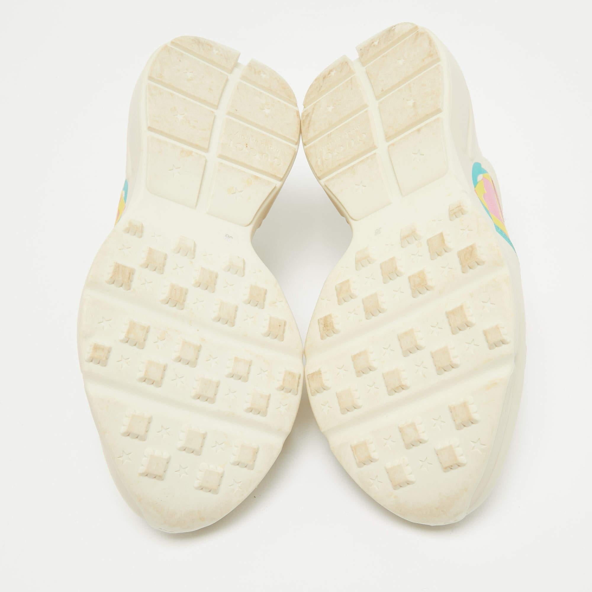 Zapatillas Gucci Crema Piel GG Corazón Rhyton Talla 38 1