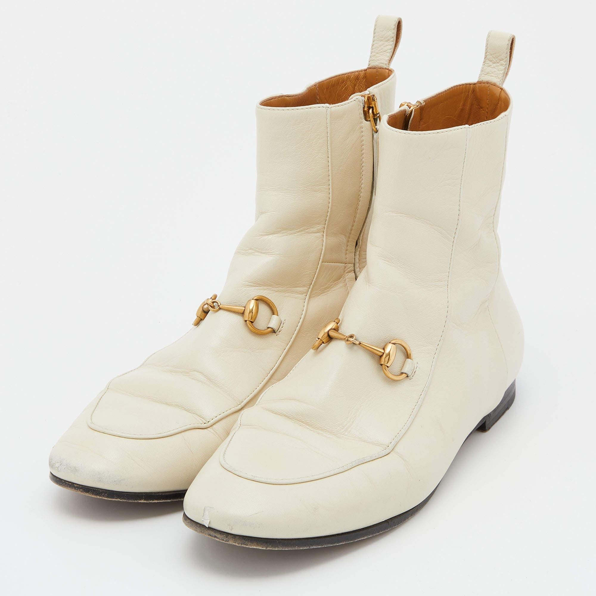 Enjoy the most fashionable days with these stylish Gucci Horsebit leather boots. Modern in design and craftsmanship, they are fashioned to keep you comfortable and chic!


