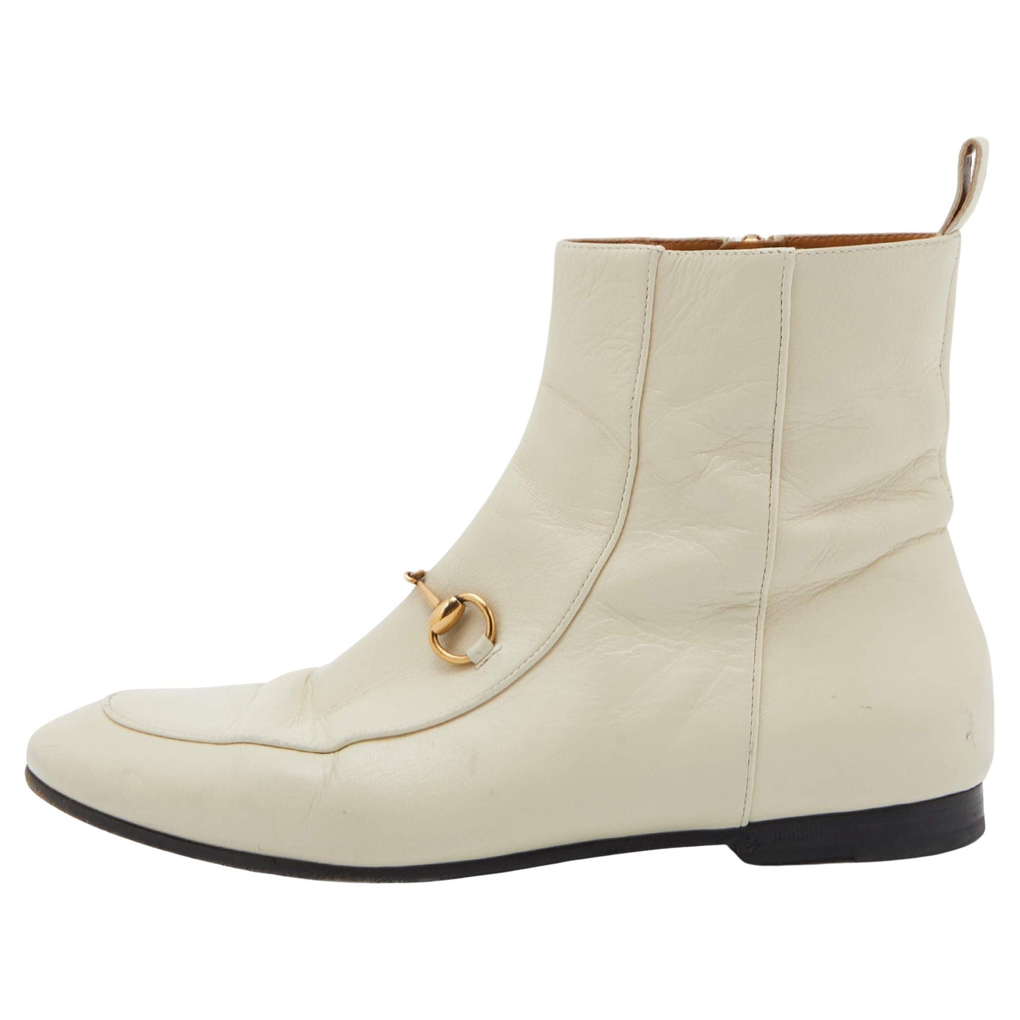 Gucci Cream Leather Horsebit Ankle Boots Size 38 For Sale