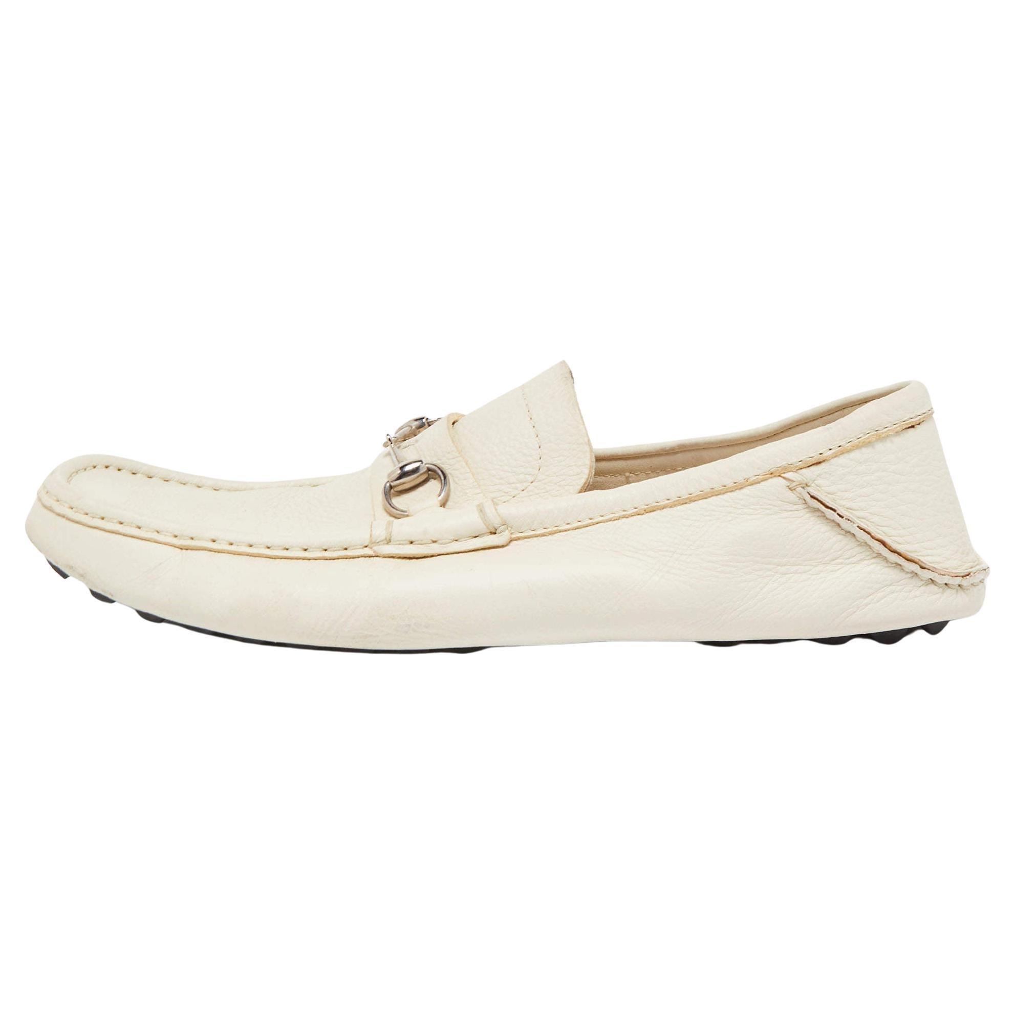 Gucci Cream Leather Horsebit Loafers Size 45 For Sale