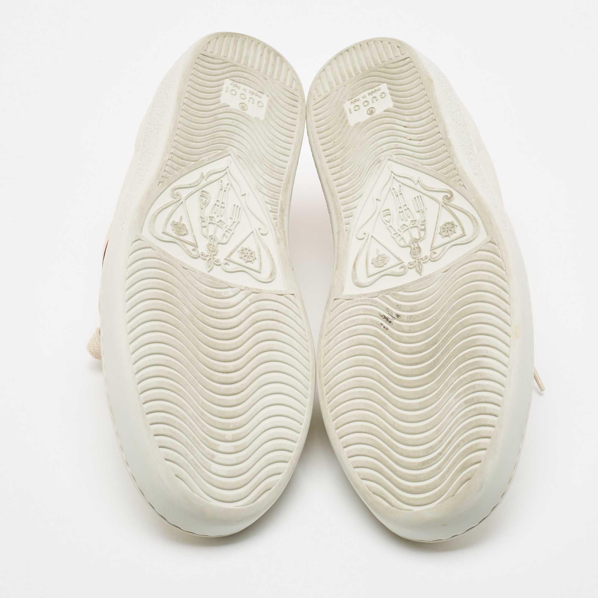 Gucci Cream Leather Logo Elastic Band Ace Sneakers Size 39 In Good Condition For Sale In Dubai, Al Qouz 2