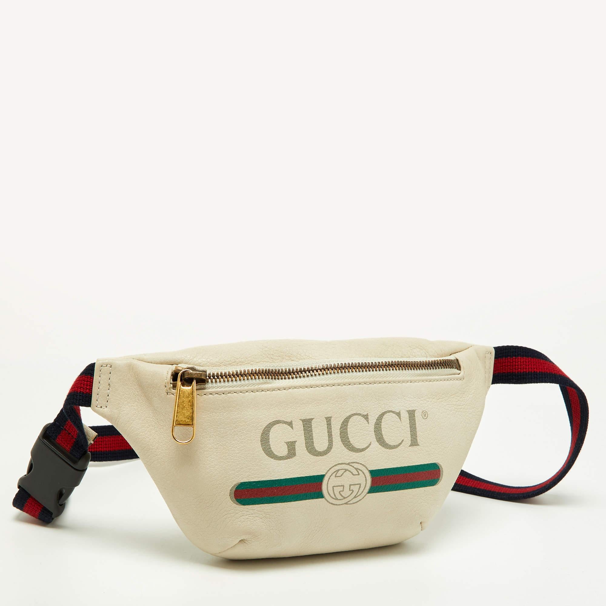 Gucci Creme Leder Logo Web Gürteltasche Damen im Angebot