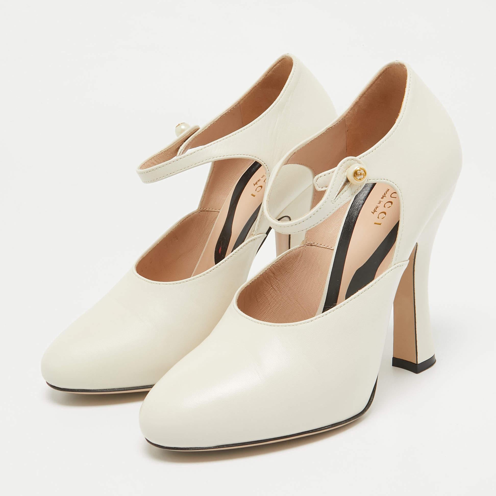 Exhibit an elegant style with this pair of pumps. These elegant shoes are crafted from quality materials. They are set on durable soles and sleek heels.