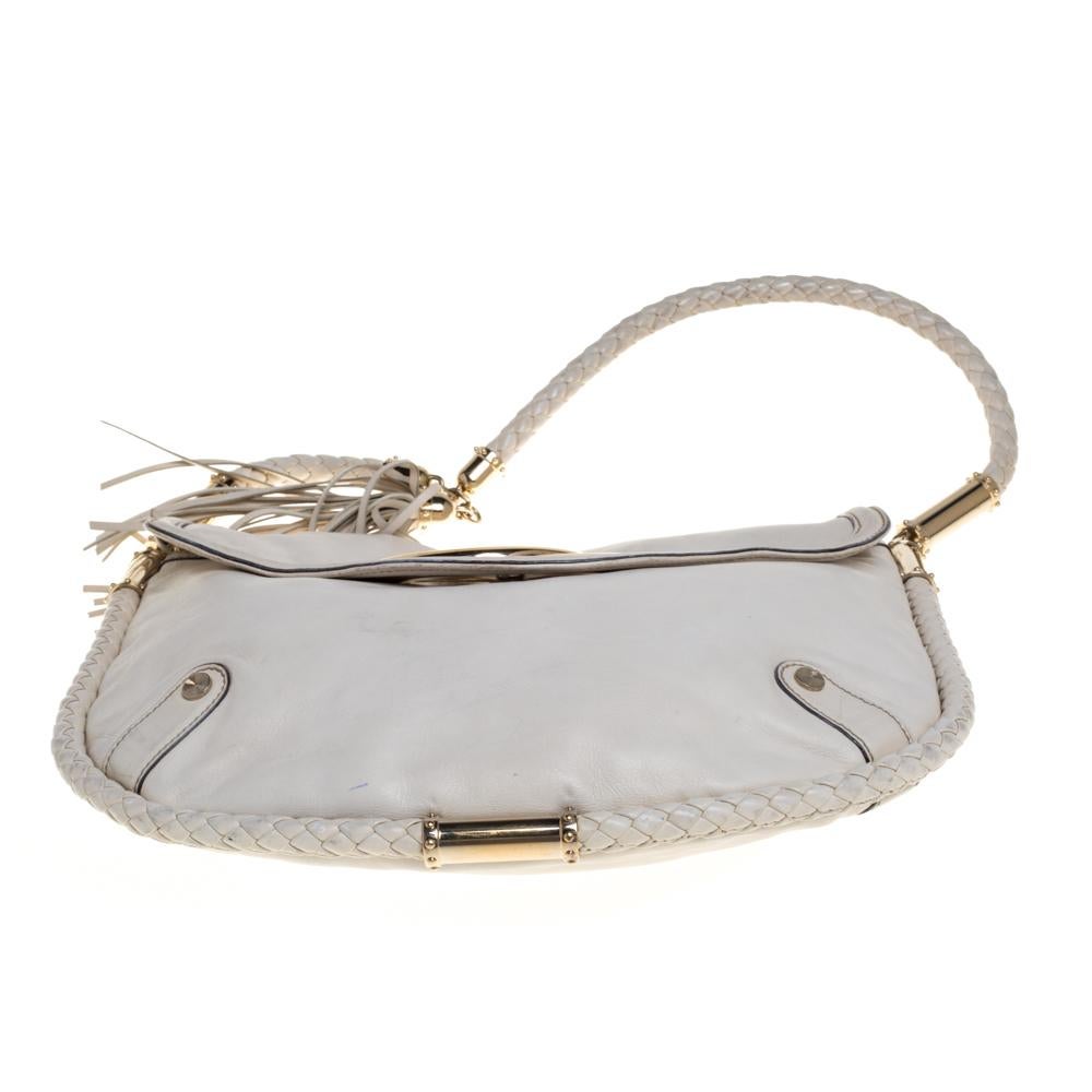 Gucci Cream Leather Medium Britt Tassel Hobo In Good Condition In Dubai, Al Qouz 2