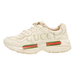 Gucci Rhyton Lace Up Turnschuhe aus cremefarbenem Leder Größe 44