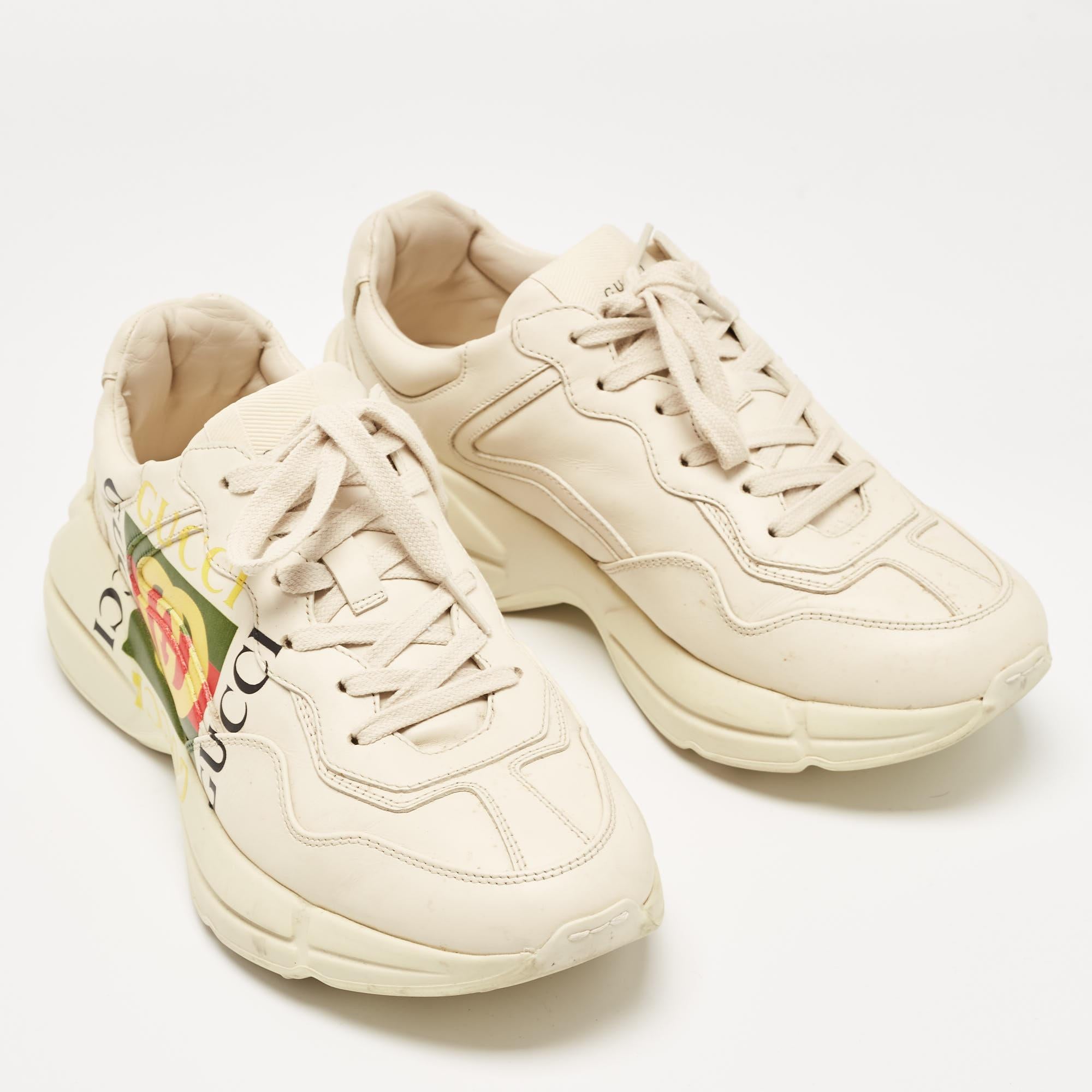 Gucci Cream Leather Rhyton Logo Low Top Sneakers Size 40 For Sale 1