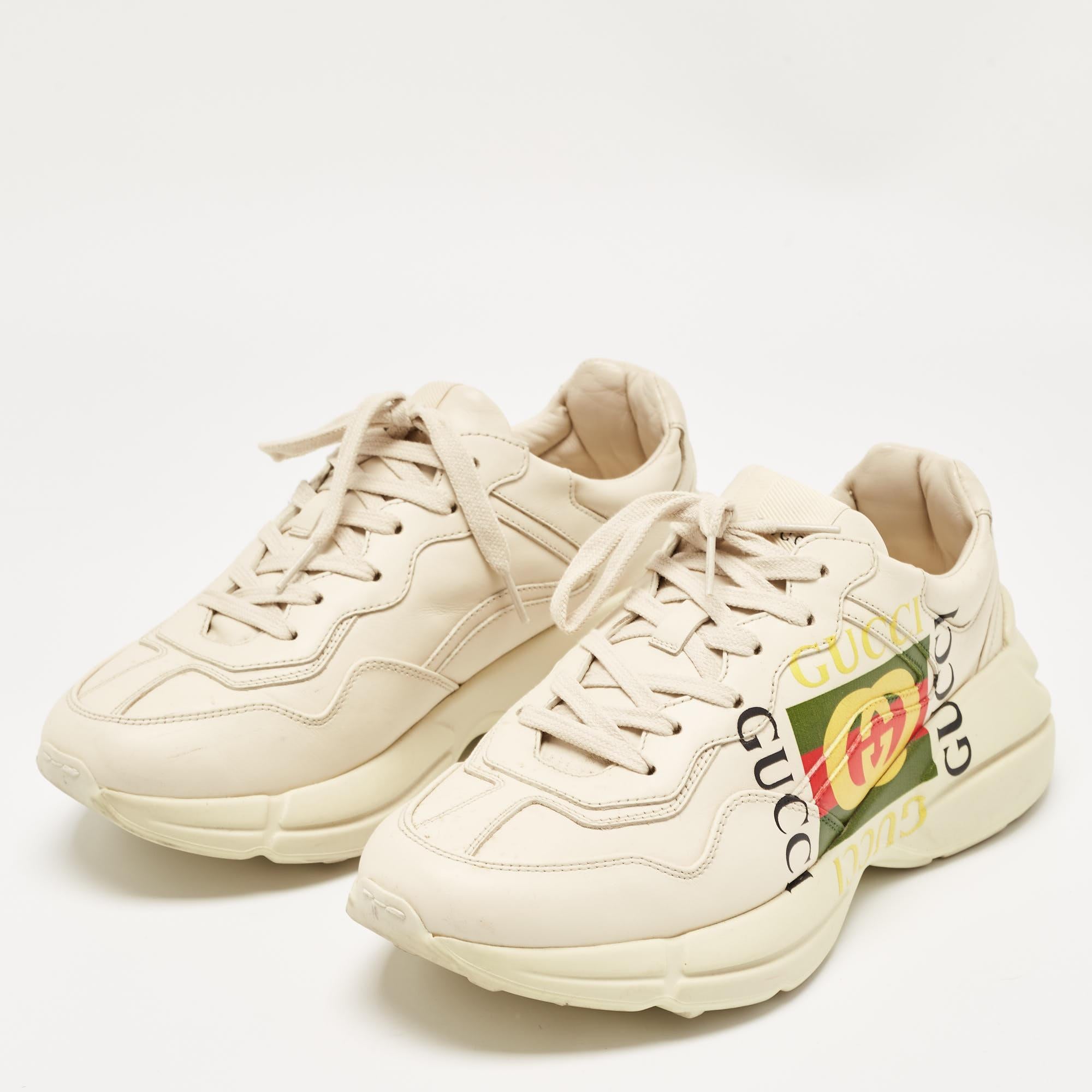 Gucci Cream Leather Rhyton Logo Low Top Sneakers Size 40 For Sale 2