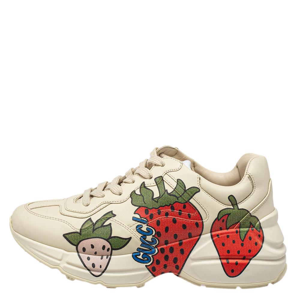 gucci shoes strawberry