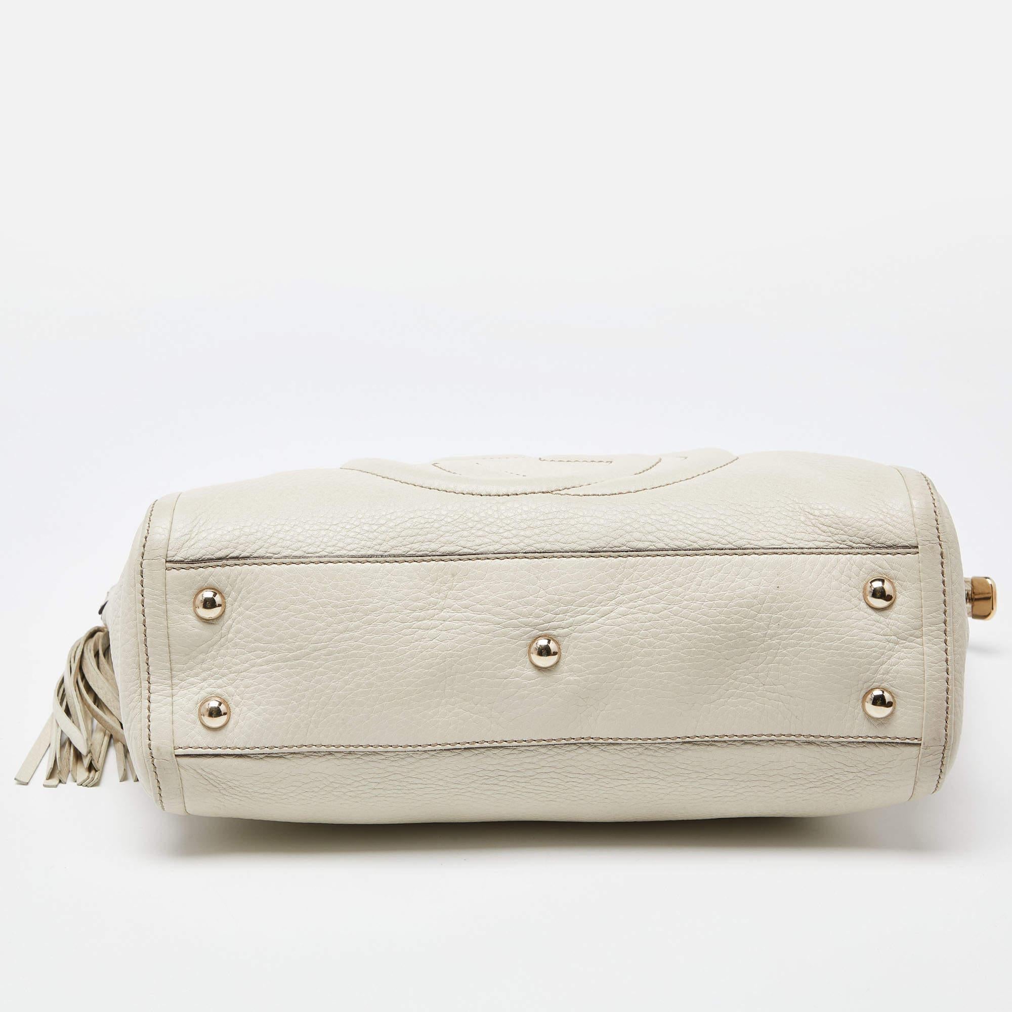 Gucci Cream Leather Soho Zip Tassel Tote In Good Condition In Dubai, Al Qouz 2