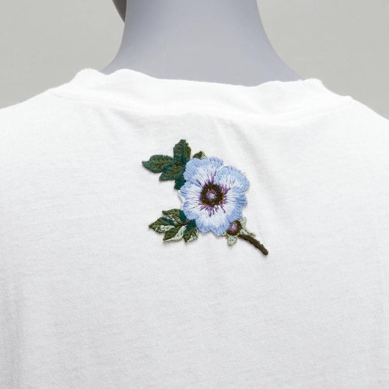 GUCCI cream logo print distressed cotton-jersey crew neck tshirt IT36 XXS
Reference: SNKO/A00246
Brand: Gucci
Designer: Alessandro Michele
Material: Cotton
Color: Cream
Pattern: Abstract
Closure: Pullover
Extra Details: Purple flower applique detail