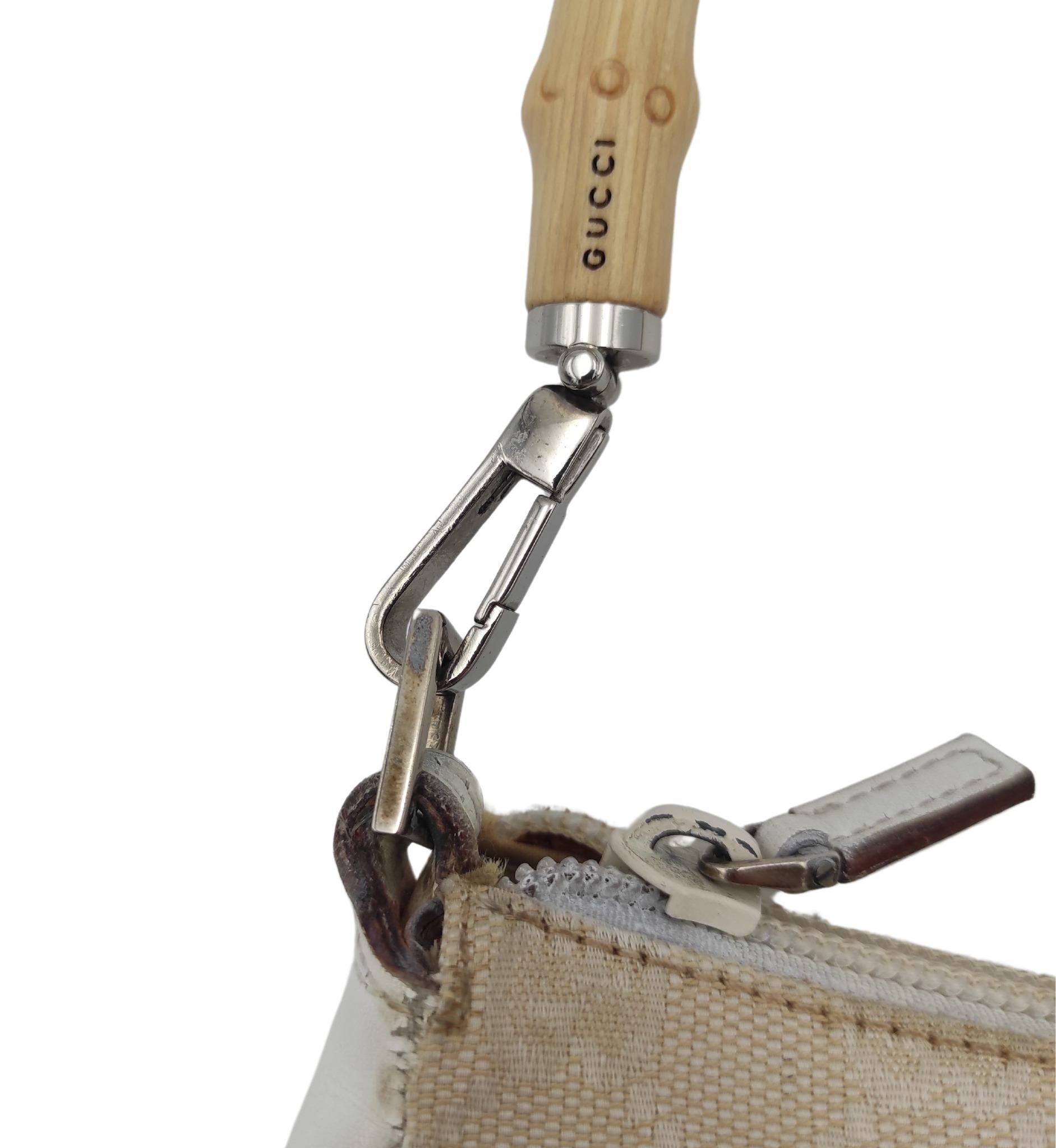 Gucci cream monogram bamboo handle shoulder bag For Sale 5