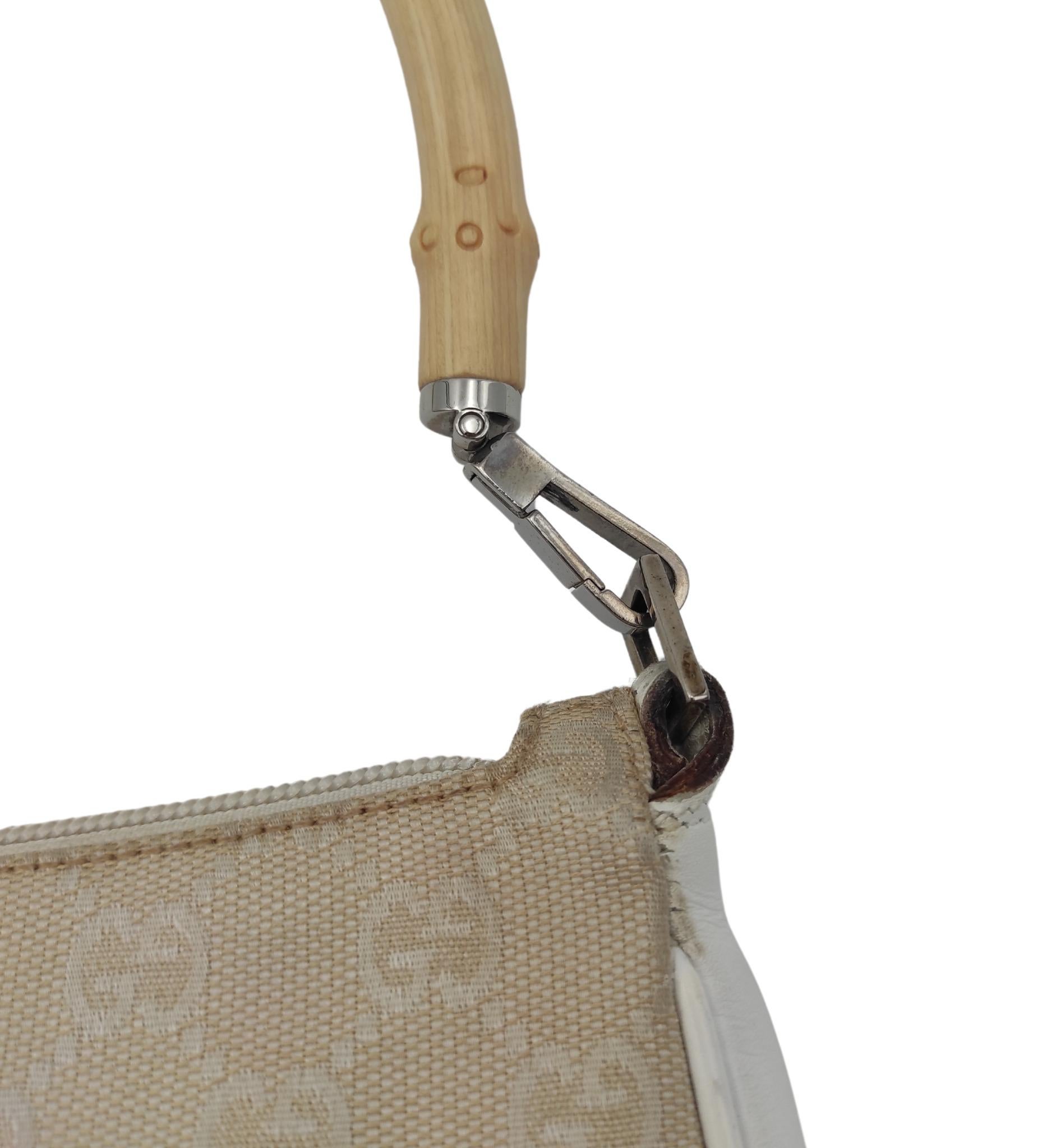 Gucci cream monogram bamboo handle shoulder bag For Sale 4