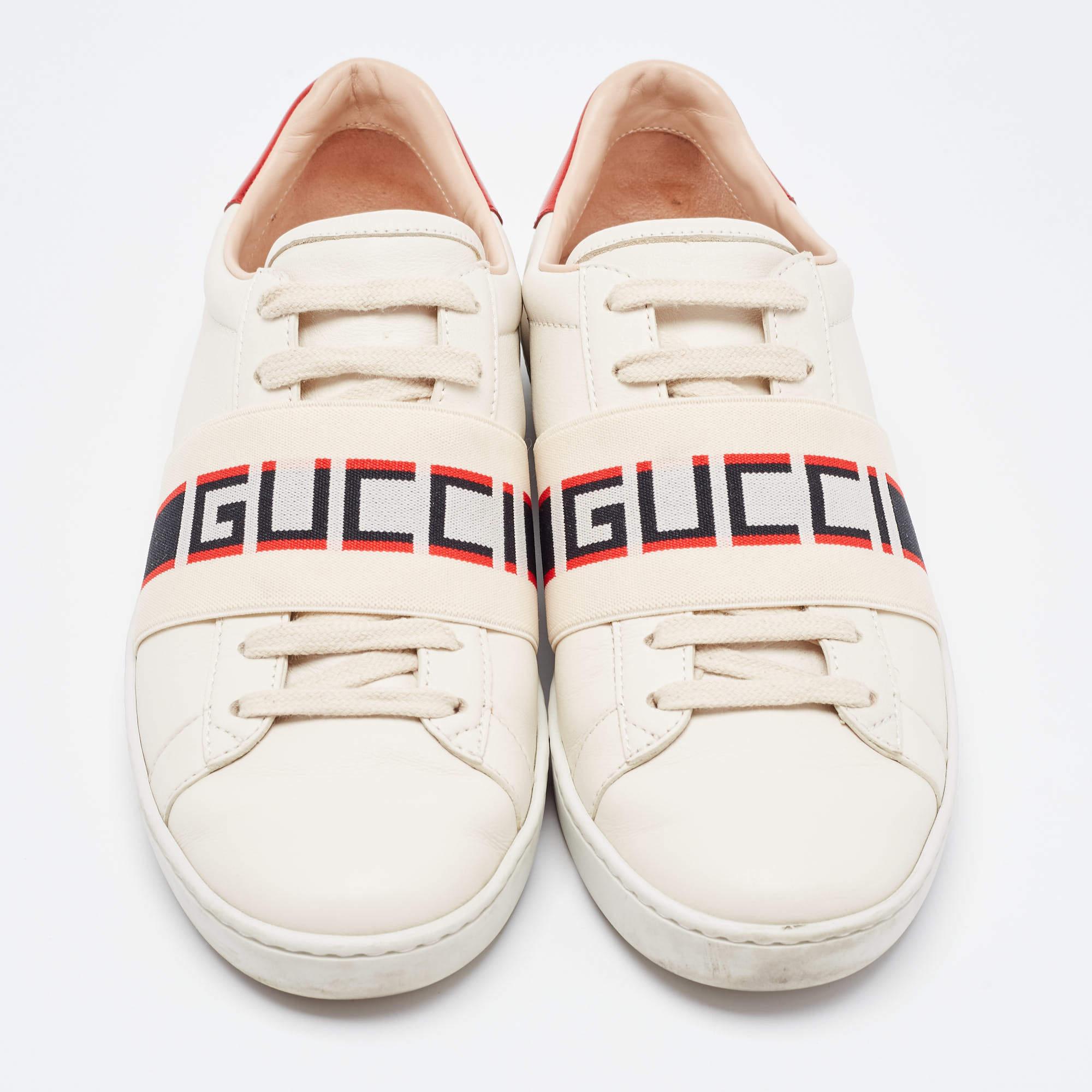 Gucci Cream/Red Leather Ace Gucci Band Low Top Sneakers Size 37 In Good Condition In Dubai, Al Qouz 2