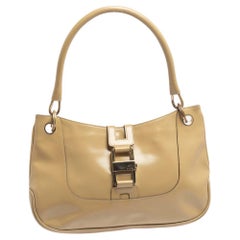 Gucci Cream Shine Leather Vintage Lock Shoulder Bag
