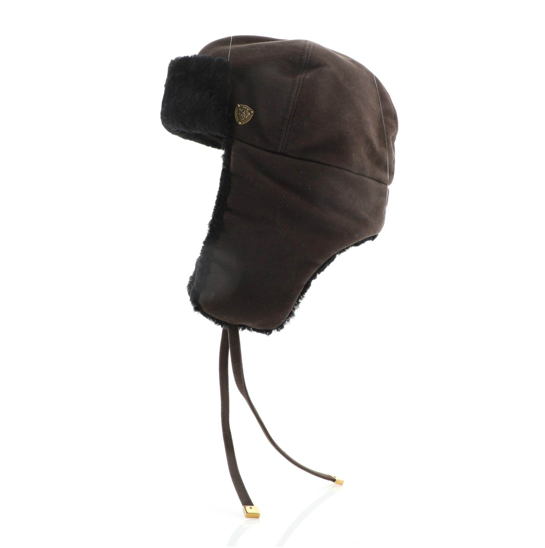 Gucci Crest Trapper Hat Suede and Shearling
Brown Suede Shearling

Condition Details: Wear on exterior, moderate scratches on hardware.

49787MSC

Height 