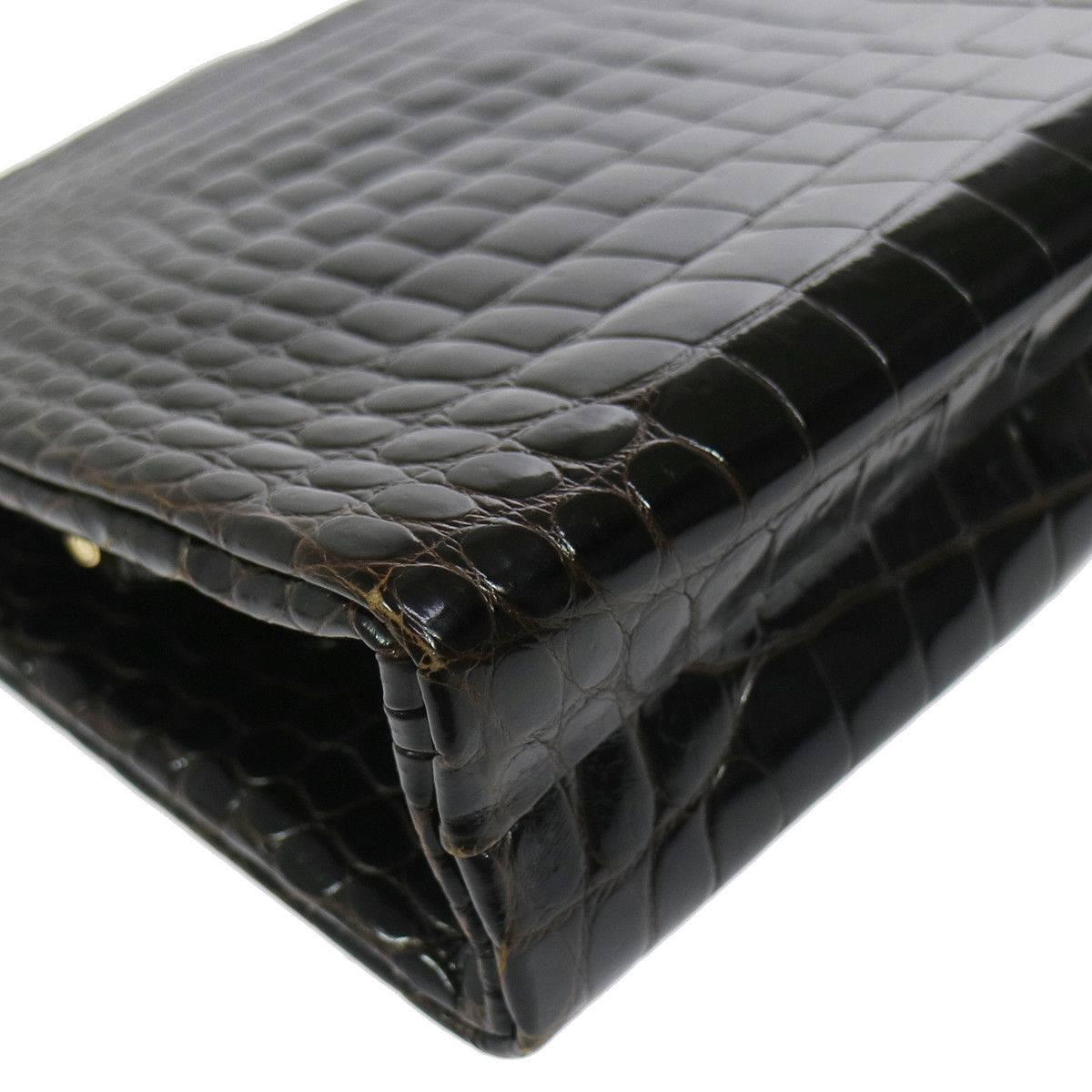 Gucci Crocodile Exotic Skin Leather Gold Tiger Eye Evening Envelope Clutch Bag In Good Condition In Chicago, IL