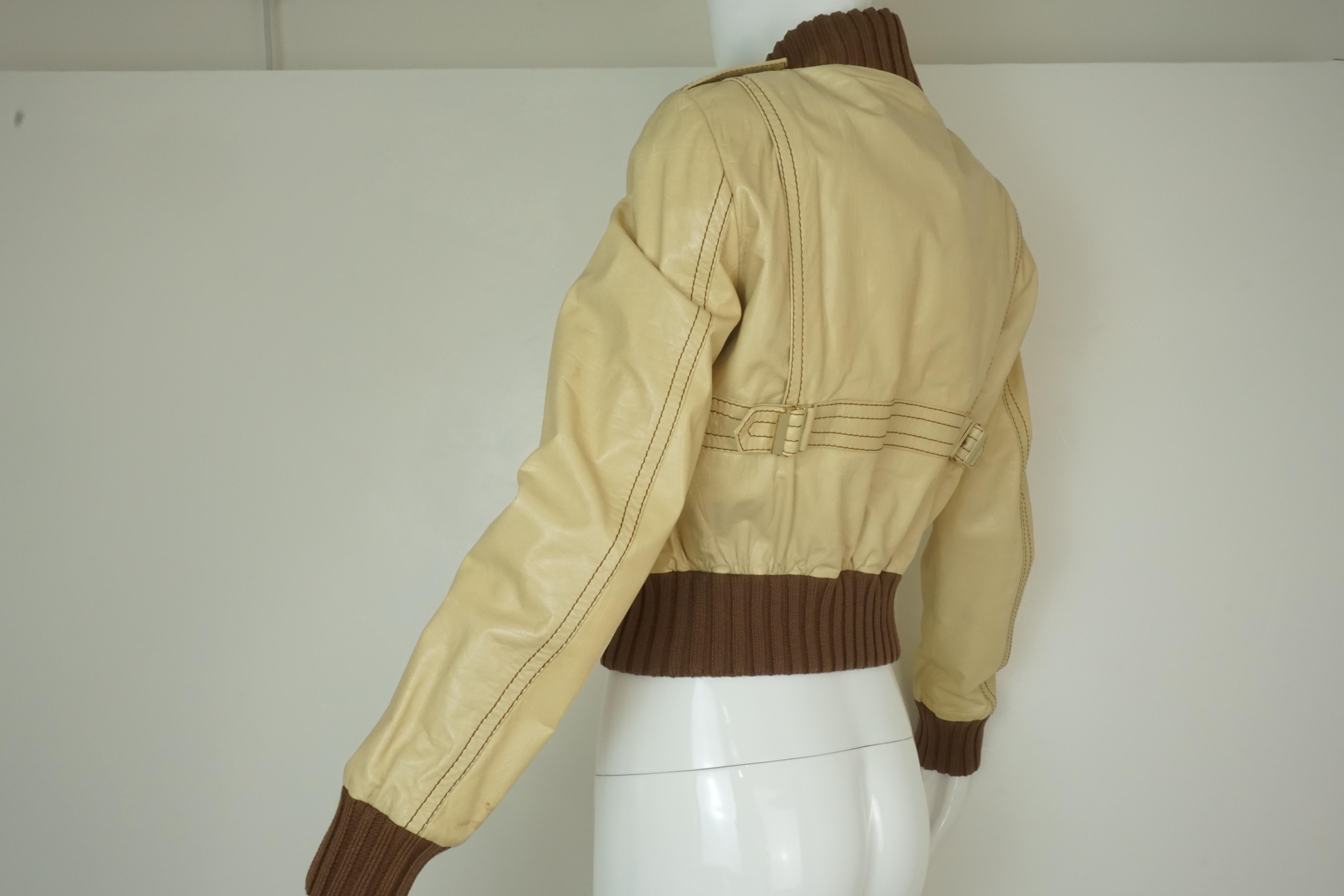 Gucci Cropped Leather Bomber Jacket w/ Knit Cuffs & Collar  In Excellent Condition For Sale In Carmel, CA