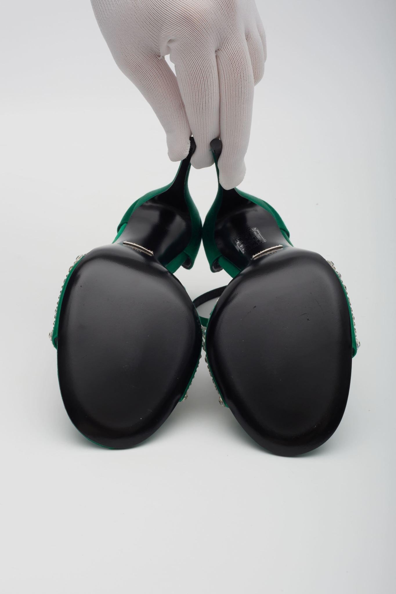 Women's Gucci Crystal Embellished Satin Emerald 100 Heels EU 38 For Sale