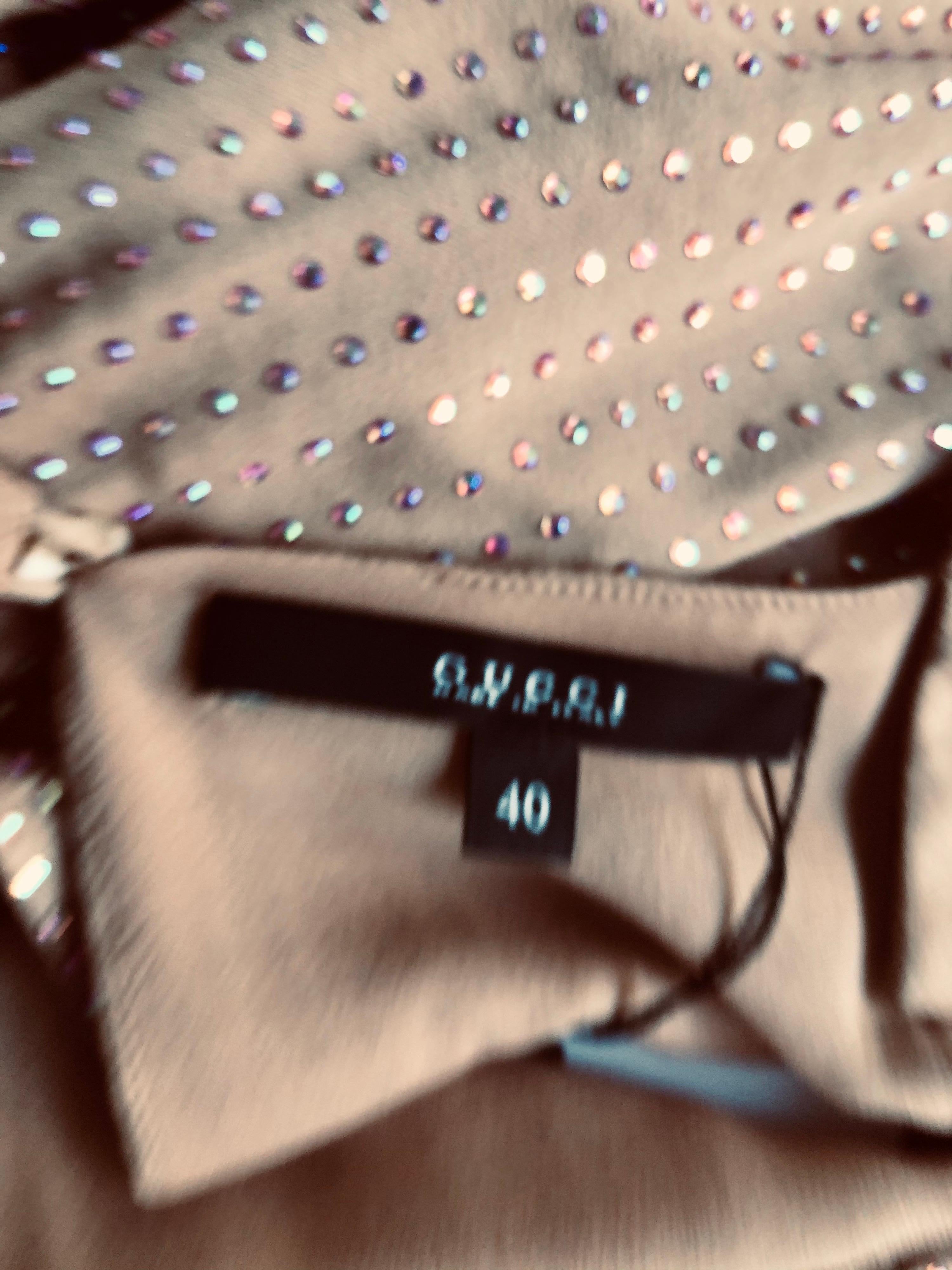 Seiden-Overall mit Kristallverzierung von Gucci im Angebot 5