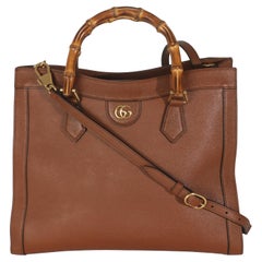 Tote Diana Grande Piel de Becerro Grano Wonka de Gucci