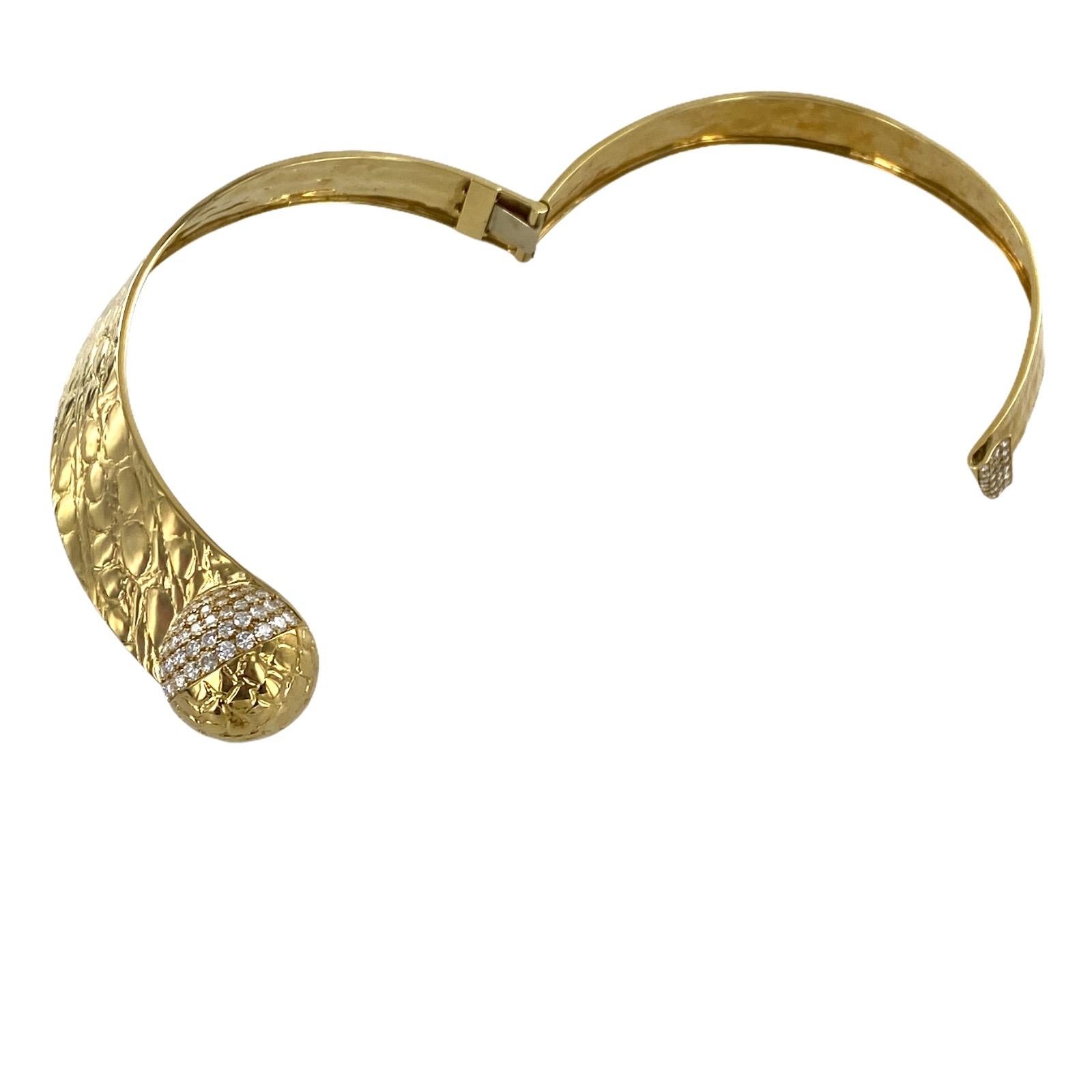 Contemporary Gucci Custom Diamond 18 Karat Yellow Gold Bypass Vintage Necklace
