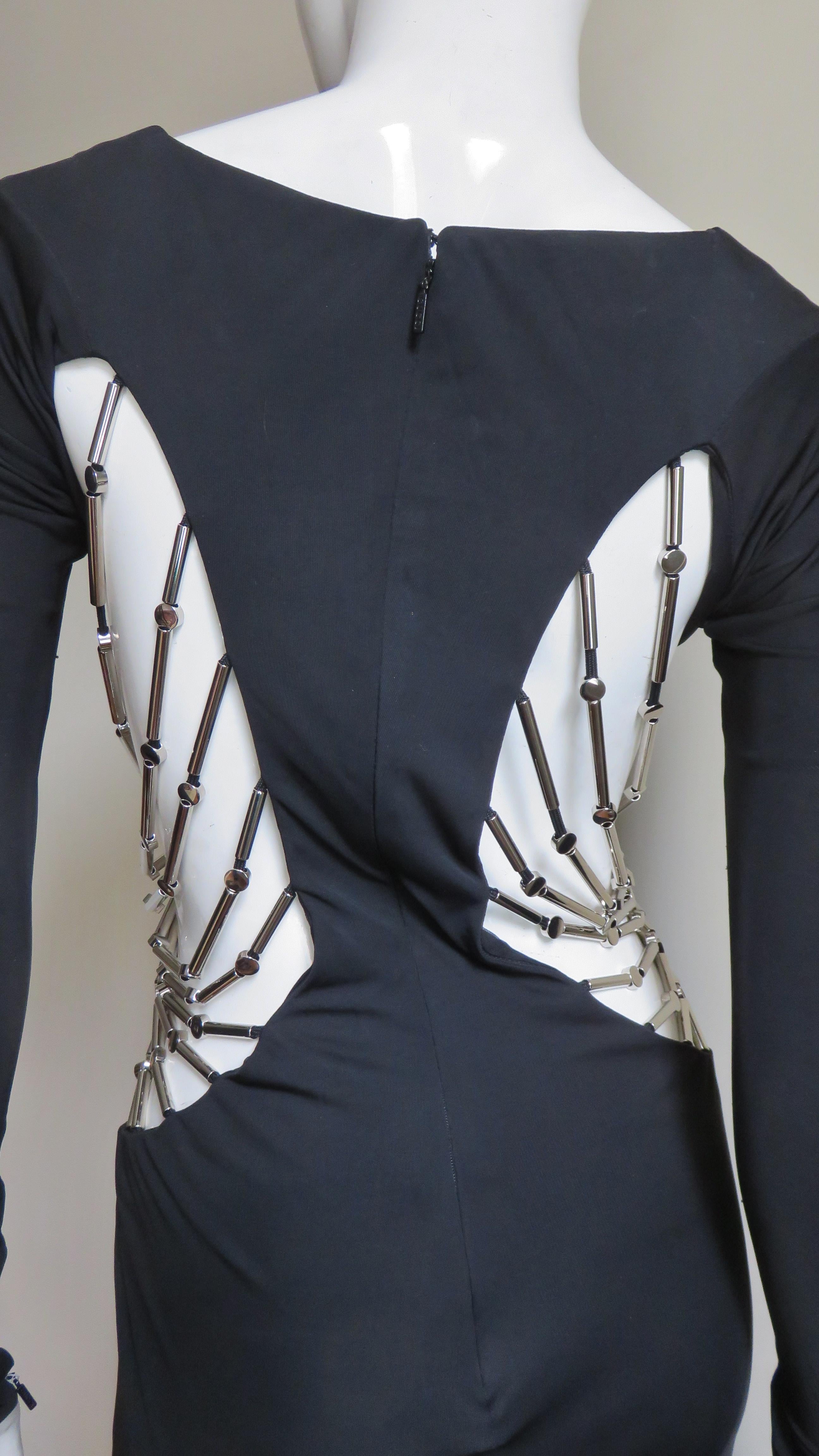 Seidenkleid von Gucci mit ausgeschnittener Taille und Swarovski-Kristallen und Hardware F/S 2010 im Angebot 8