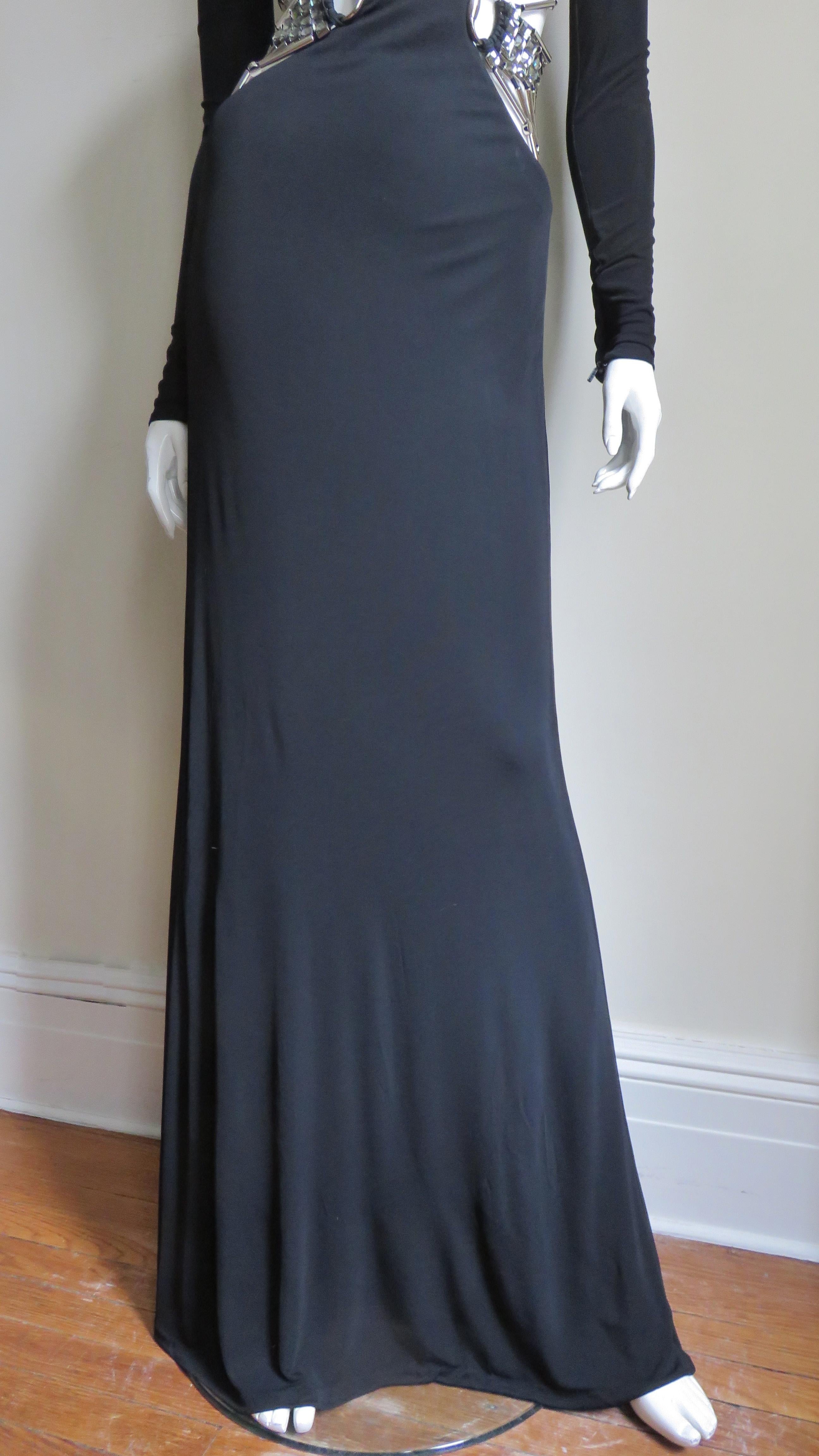 Gucci Silk Gown with Cut out Waist, Swarovski Crystals and Hardware SS 2010 In Excellent Condition For Sale In Water Mill, NY