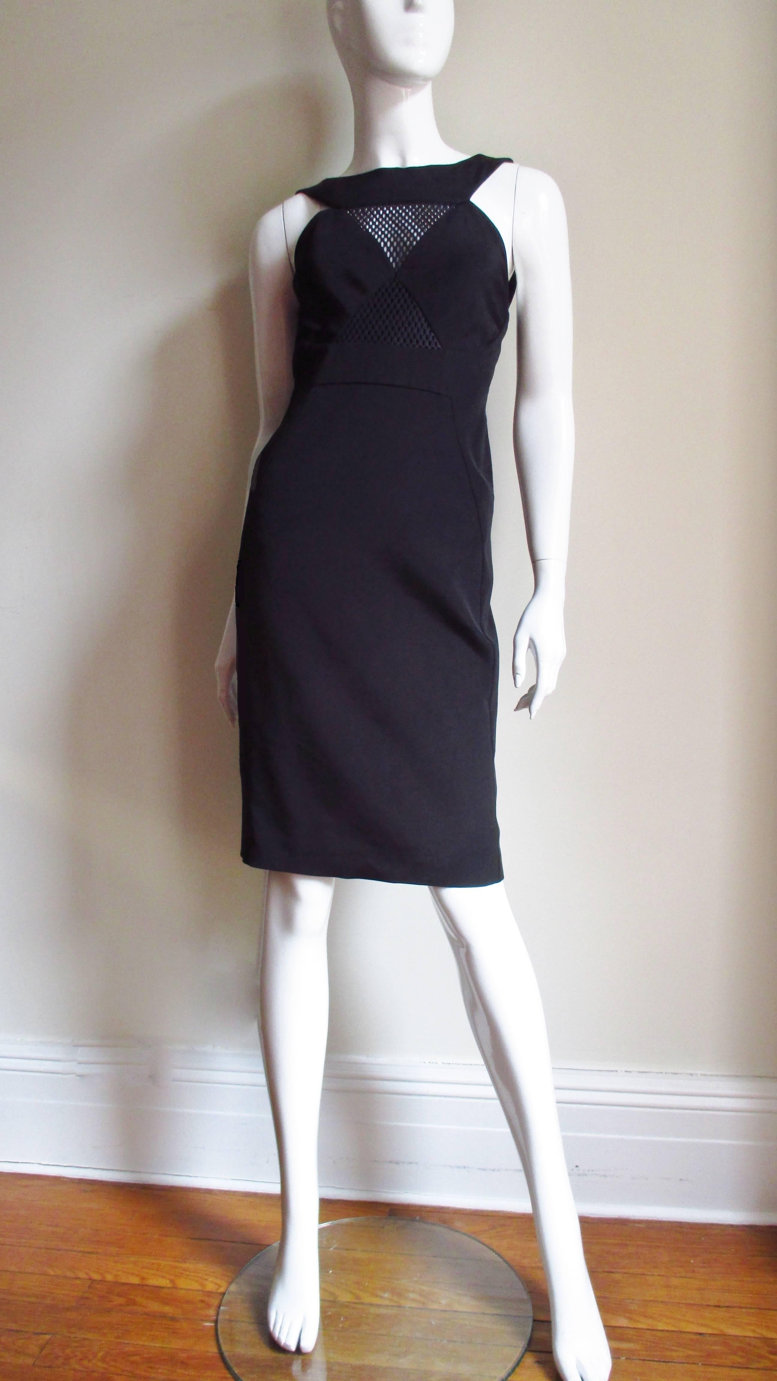 Gucci Vestito Bodycon senza schiena con tagli a rete in vendita 4