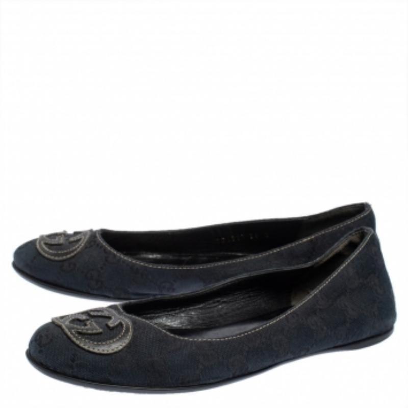 Women's Gucci Dark Blue GG Canvas Interlocking GG Ballet Flats Size 36 For Sale