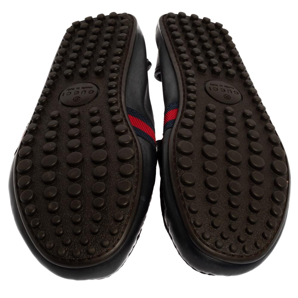 Gucci Dark Blue Leather Web Penny Loafers Size 43 In Good Condition In Dubai, Al Qouz 2