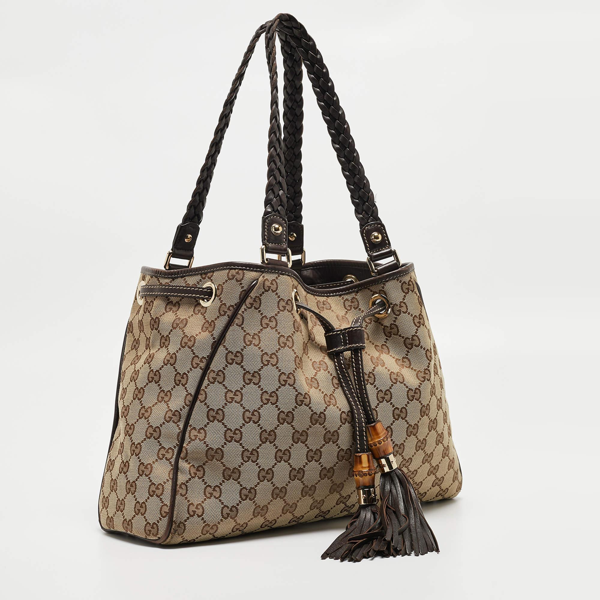 Gucci Dark Brown/Beige GG Canvas and Leather Medium Peggy Shoulder Bag In Good Condition For Sale In Dubai, Al Qouz 2