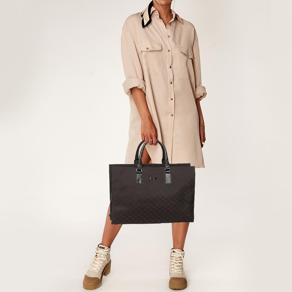 Gucci Dunkelbraune GG Canvas und Leder Business Tote (Schwarz)