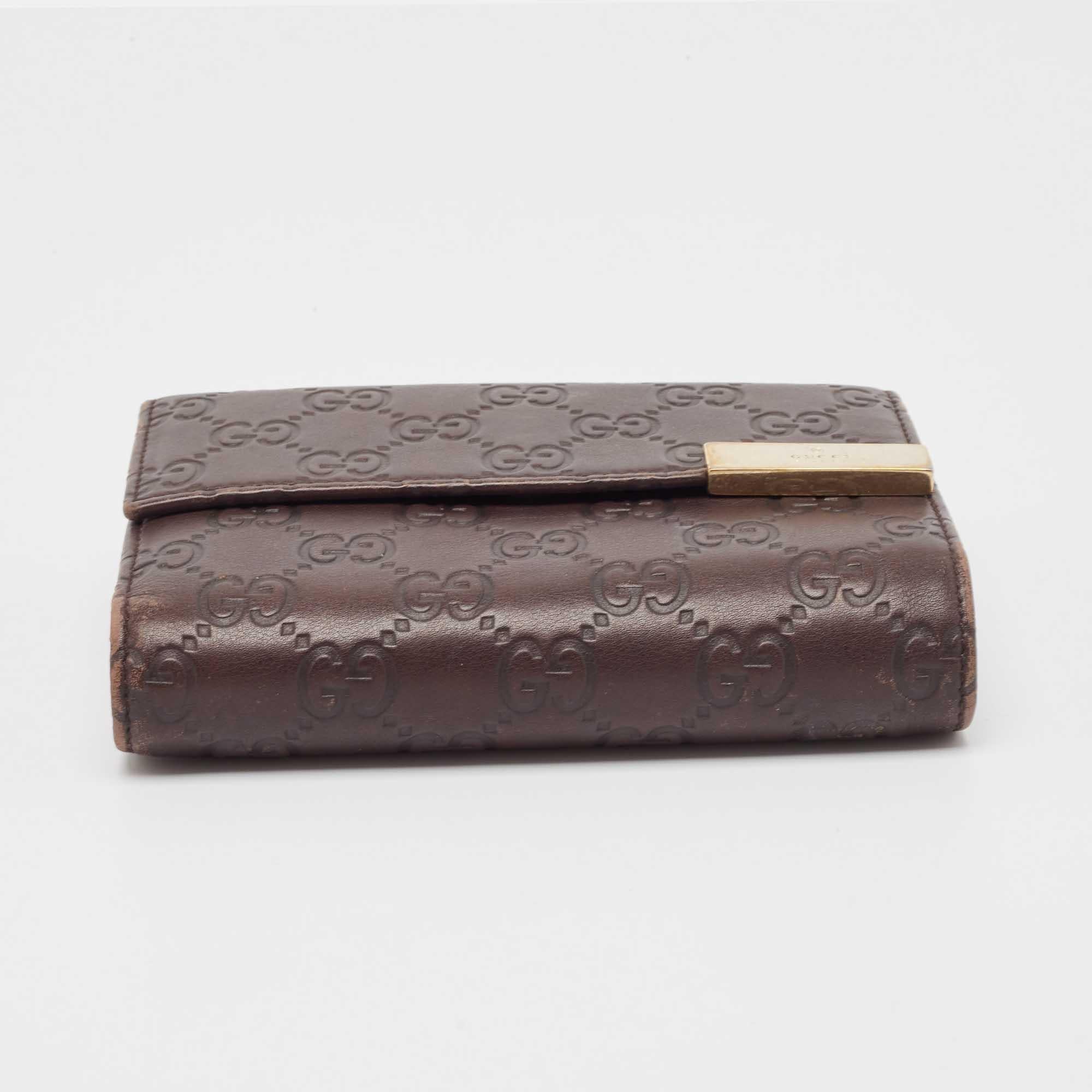 Gucci Dark Brown Guccissima Leather Flap French Wallet For Sale 2