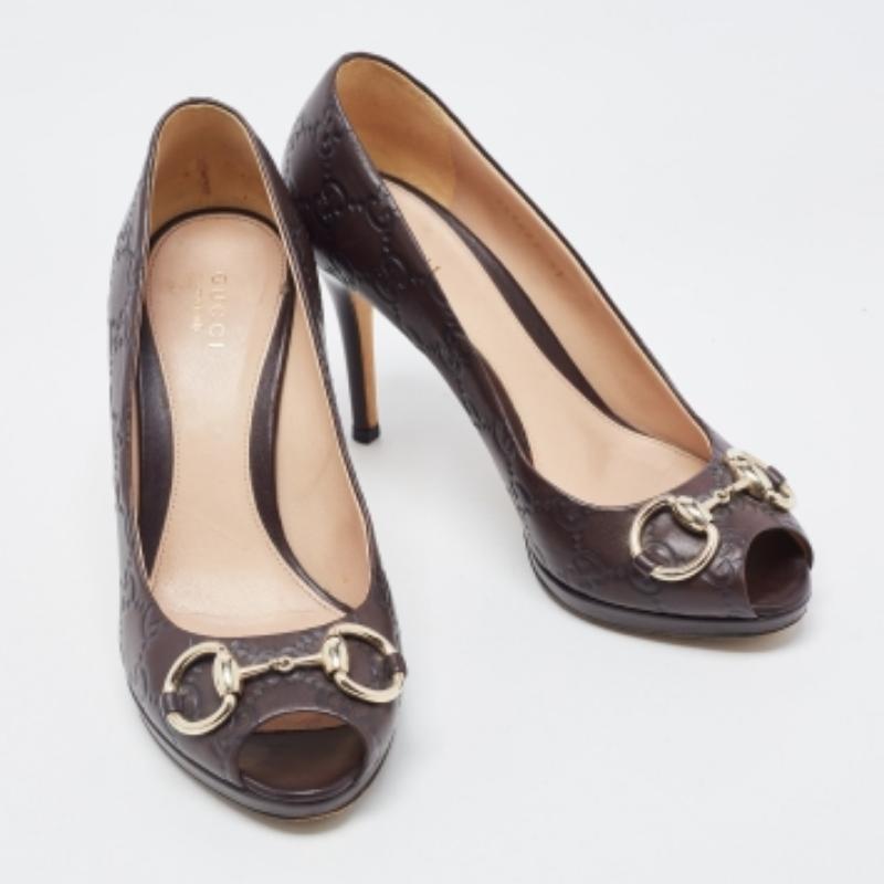 Gucci Guccissima en cuir New Hollywood marron foncé Taille 37 Bon état - En vente à Dubai, Al Qouz 2