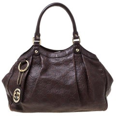 Gucci - Fourre-tout Sukey en cuir marron foncé Guccissima